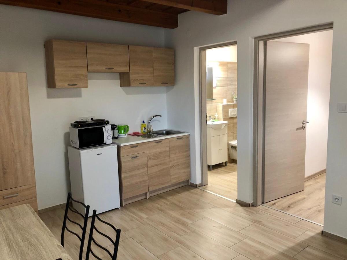 Lena Vendeghaz Otel Balatonberény Dış mekan fotoğraf